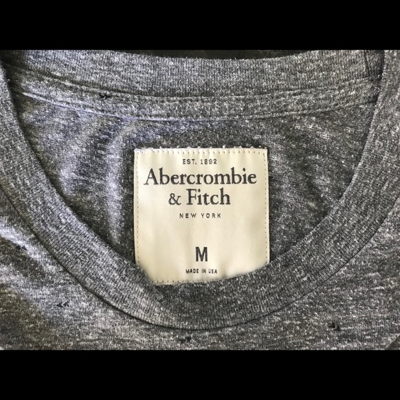Men’s Medium A&F Gray T-Shirt - Picture 7 of 7